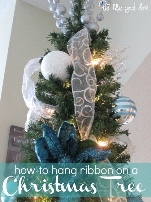 How-to Hang Ribbon on a Christmas Tree | theblueeyeddove.com