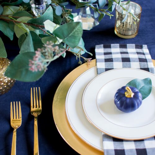 Thanksgiving Tablescape | theblueeyeddove.com